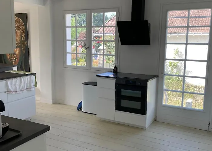 Maison 16 Couchages, 10 Min De La *