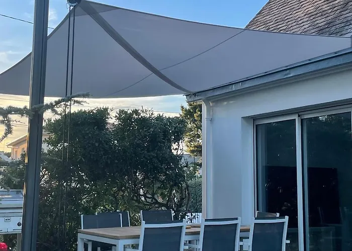 Holiday home Maison 16 Couchages, 10 Min De La